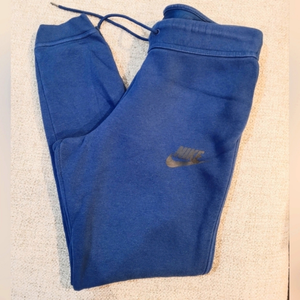 Nike joggers